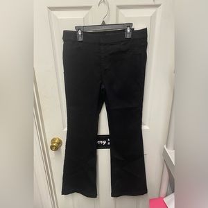 NWT Cello Dark Black Mid Rise Pull On Flare